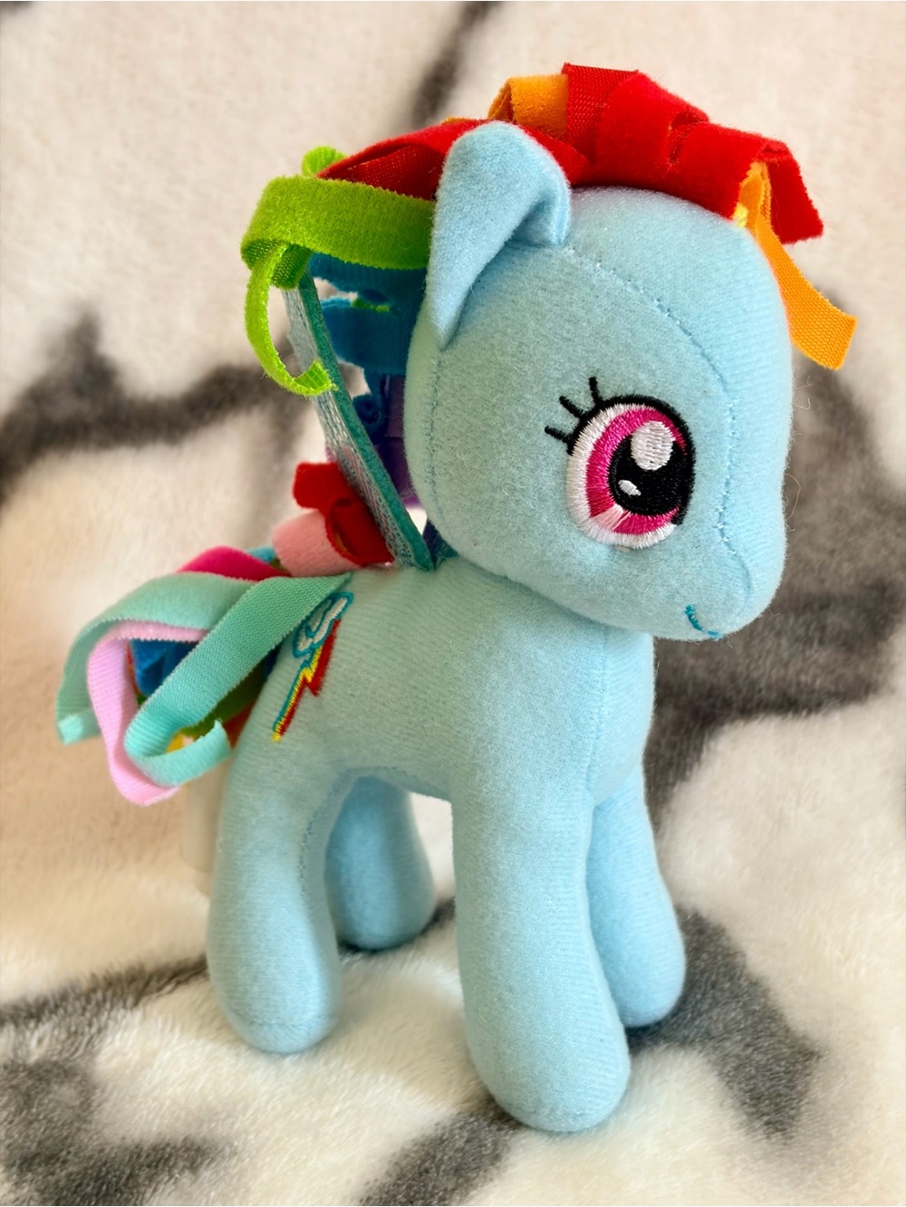 My Little Pony (2016) G4 Rainbowdash 6”  Plush Toy by Hasbro/EUC